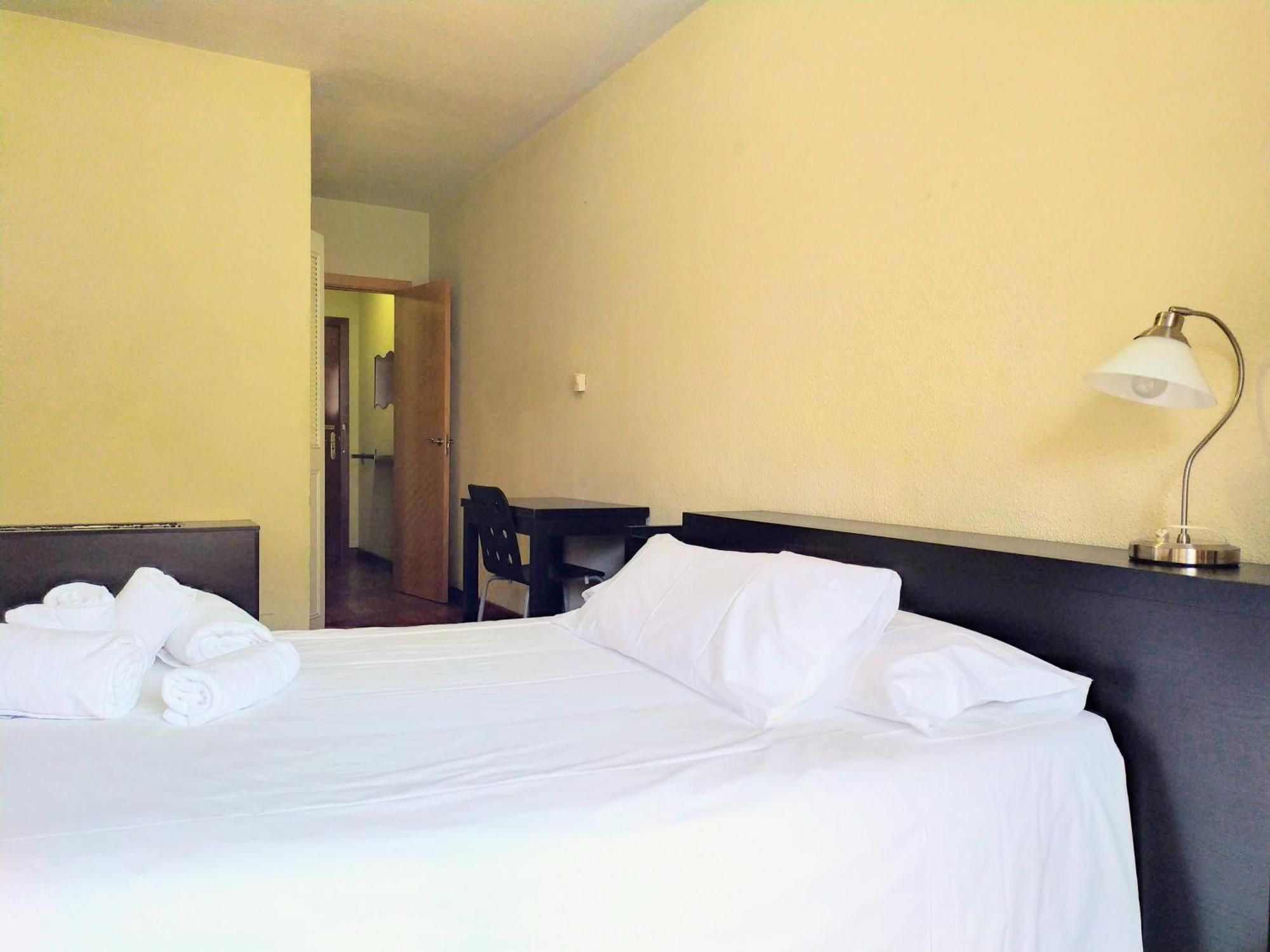 Apartamentos Centro Norte Мадрид Екстериор снимка